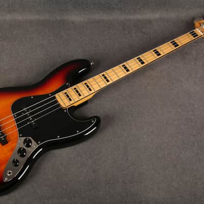 Squier Classic Vibe 70s Jazz Bass - 3 Tone Sunburst - 2nd Hand (166177) image 10