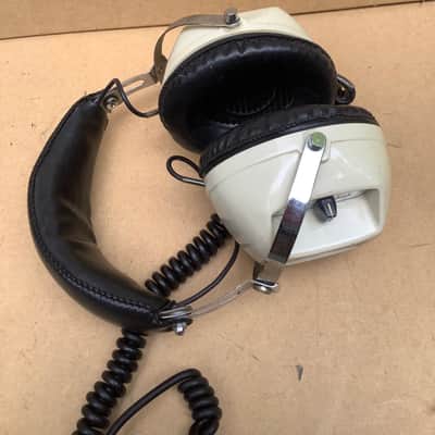 Vintage Made In Japan Headphones B.S.T SH 22 / super funky chunky retro cool look image 3