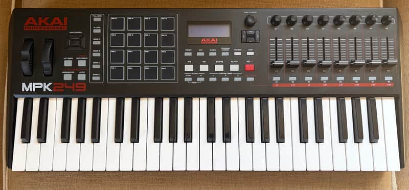 Akai MPK249