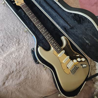 Fender Stratocaster Lonestar 1997 - Shoreline Gold image 2