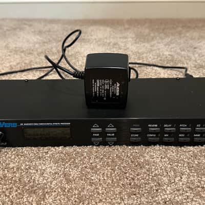 Alesis QuadraVerb 20k Bandwidth Simultaneous Digital Effects Processor 1990s - Black image 4