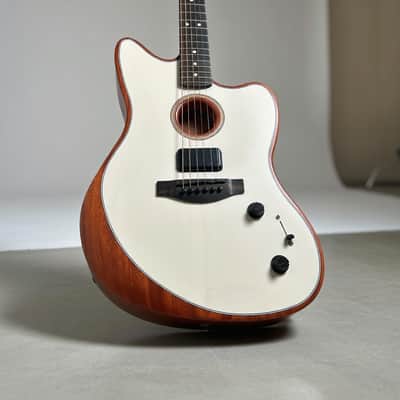 Fender American Acoustasonic Jazzmaster 2021 - Present - Arctic White image 2