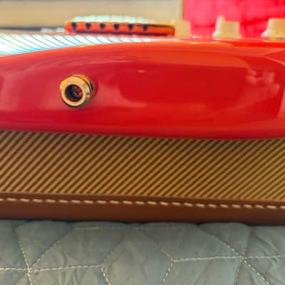 Fender 1993 Fender Custom Shop Hank Marvin Signature Stratocaster – Limited Edition (s/n 80 of 200) 1993 - Fiesta Red image 9