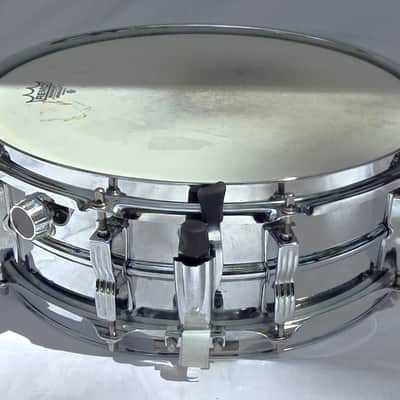 Ludwig 14" X 5" Snare Drum B/W badge serial #864805 w/ Gig Bag image 3