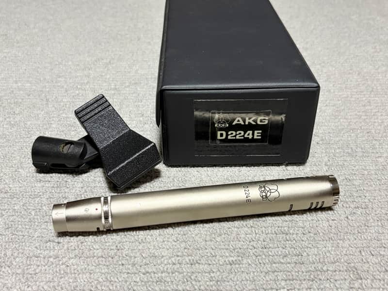 AKG D224E