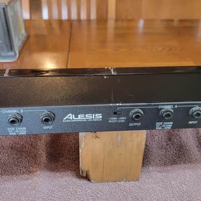 Alesis 3630 - Black image 4