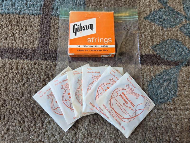 Vintage 1960's Gibson String Box w/ Packets! Original Case Candy! image 1