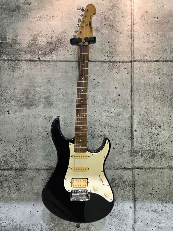 Yamaha EG112 Electric Guitar 2000'S - Glossy Black image 1