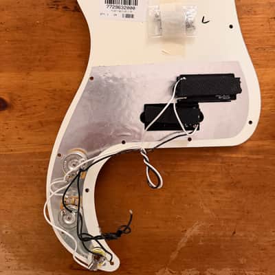 Fender Player II Precision Bass 2026 - loaded Pickguard open box image 5