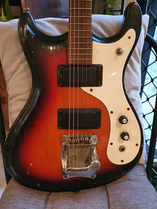 Mosrite Mark V 1968 Sunburst image 1
