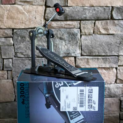 Mint Like New - DW 3000 Single Bass Drum Pedal image 3