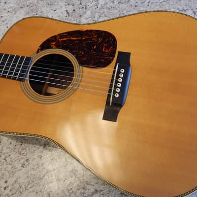2012 Martin HD-28V image 5
