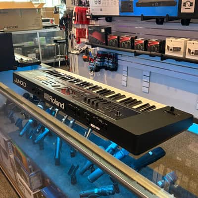 Roland Juno D-6 image 3