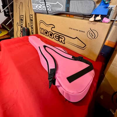 Mooer Guitars MLT10 (Travel/ Short Scale) CANDY PINK 2025 Super Light 2,5Kg image 20