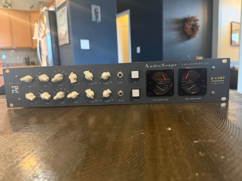 AudioScape Engineering Co. DC-101 D-COMP 2-Channel Limiter / Compressor