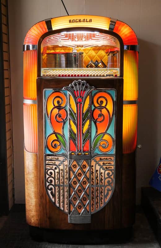 1947 Rock-Ola Model 1426 jukebox - pro restoration imagen 1