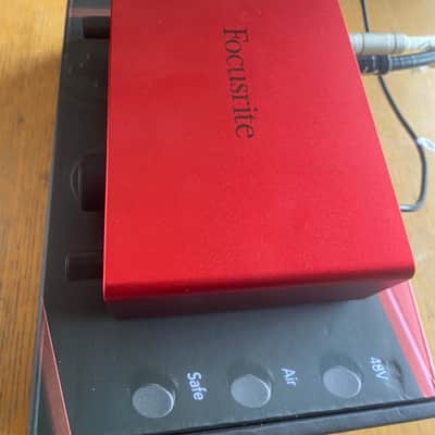 Focusrite Scarlett 4i4 4th Gen USB Audio Interface 2023 - Present - Red image 3