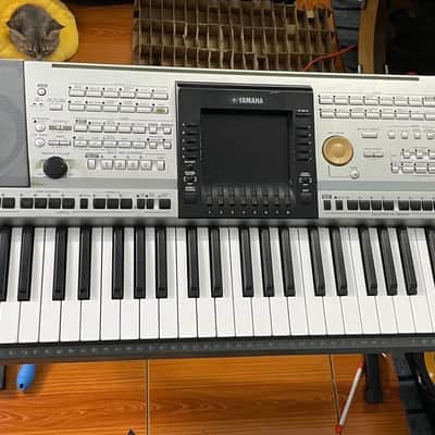 Yamaha PSR-3000 61-Key Arranger Workstation 2000s - Gray