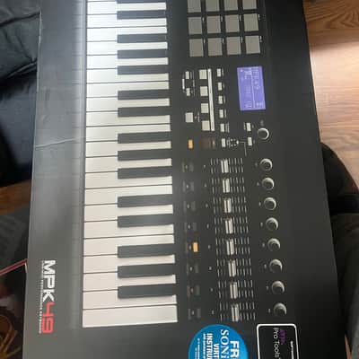 Akai MPK49 2014 - Present - Black image 3