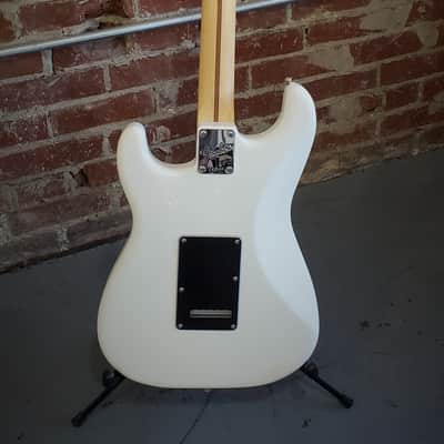 Fender American Performer Stratocaster Arctic White image 3