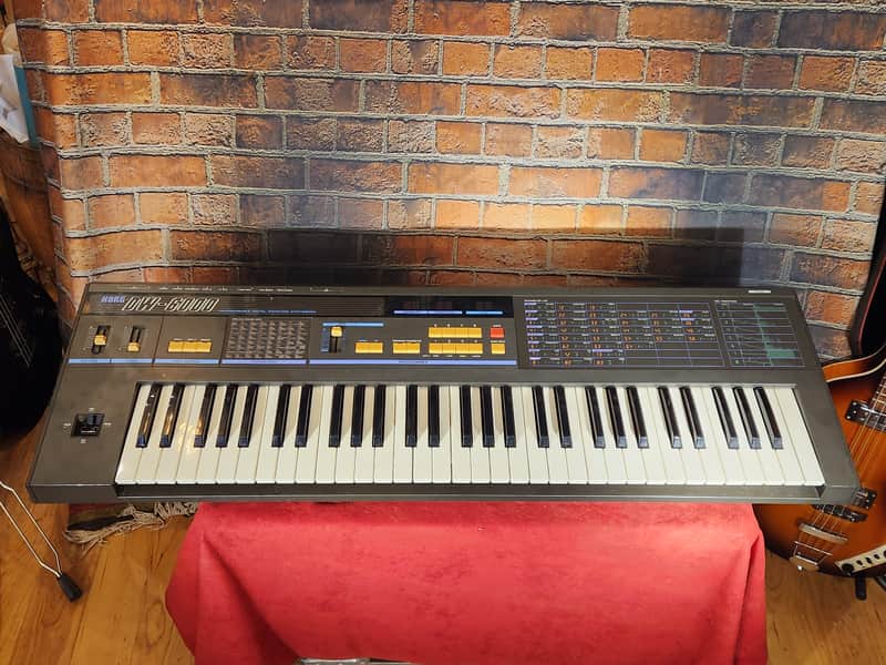 Korg DW-6000 Programmable Digital Waveform Synth w/ Aftermarket Keyboard Bag image 1