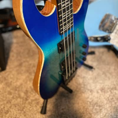 Steinberger XM2 Transparent Blue Burst image 5
