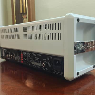 Hughes & Kettner TubeMeister Deluxe 40 with FSM-432 Pedal image 5