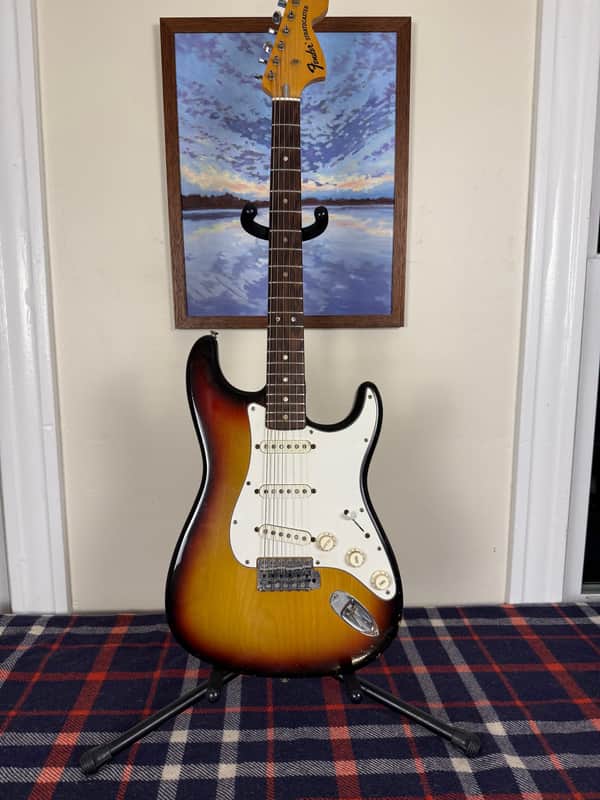 Fender Stratocaster (1966 - 1971) | Reverb