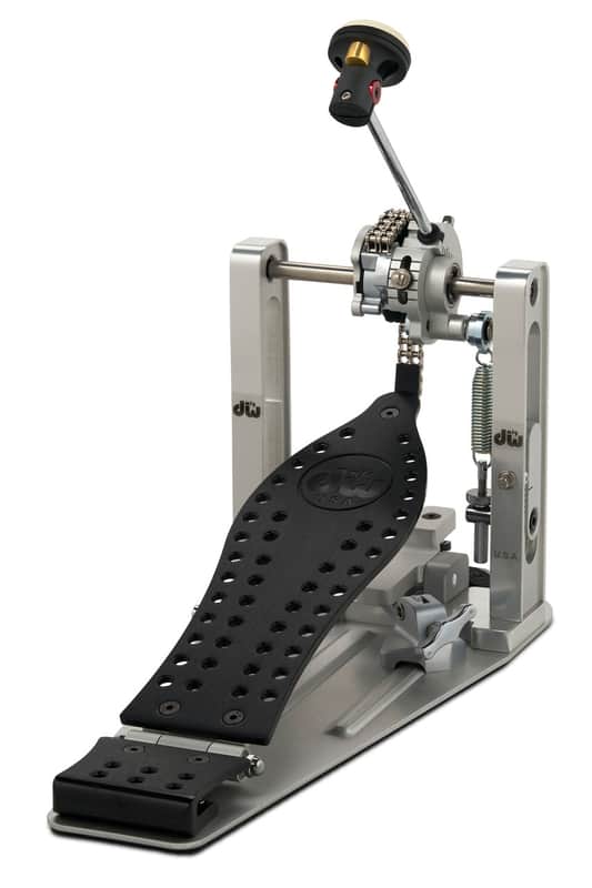 DW Machined Chain Drive Single Bass Drum Pedal w/ Black Footboard (DWCPMCDBK) image 1