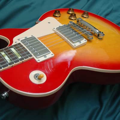Gibson Les Paul Classic 1960 Heritage Cherry Sunburst 2003 + Original Case image 8