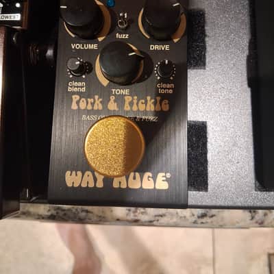 Way Huge WM91 Smalls Pork & Pickle Bass Overdrive & Fuzz 2019 - Present - Black image 2