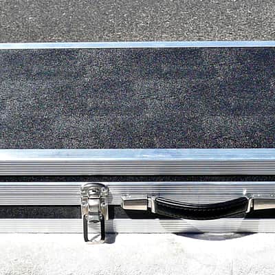 Warwick Thumb ​NT4  - 4 String Neck Thru Bass Guitar with ​Custom Ordered Calzone ATA ​Deluxe Bass Flight Case - PV Music Guitar Shop Setup and Tested - Plays / Sounds / Looks Great image 24