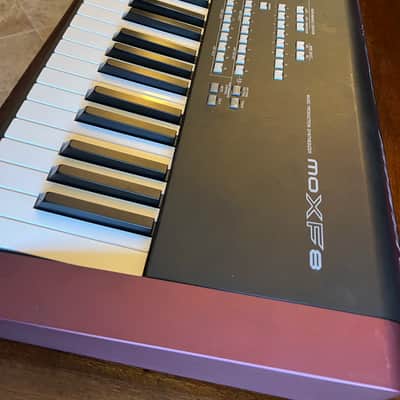Yamaha MOXF8 88-Key Weighted Synth/Workstation — Powerful Motif Sounds, Great Condition