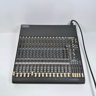 Mackie 1604-VLZ Pro 16-channel Mic/Line Mixer with Premium XDR Mic Preamplifiers image 3