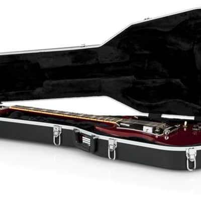 Gator GCSG Gibson SG Style Deluxe Electric Guitar Case image 8