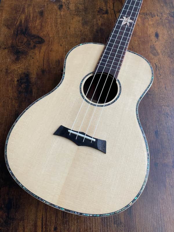Snail BHC-5BEQ Baritone Ukulele 2025 - Natural Gloss Workshop stock Ref no 140 image 1