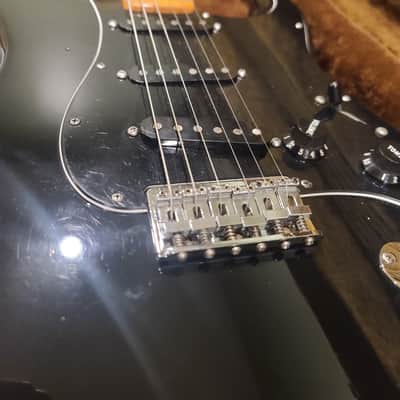 1976 Fender Stratocaster, Maple Fretboard 1971 - 1977 Black image 3
