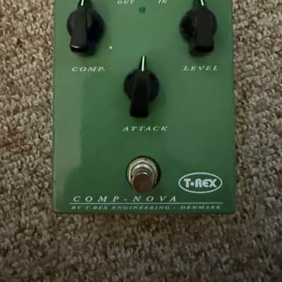 T-Rex Comp-Nova 2010s - Green image 1