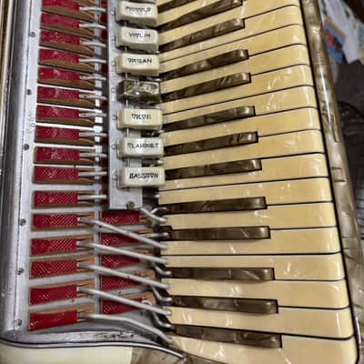 Noble Piano Accordion, 41/120, LMH, 7 registers, Made in Italy, in excellent playing condition and very good cosmetic condition image 20