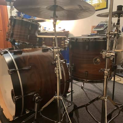 Masters Of Maple Neo Classic kit exotic Santos Rosewood 12-16-22 DW brackets and legs image 5
