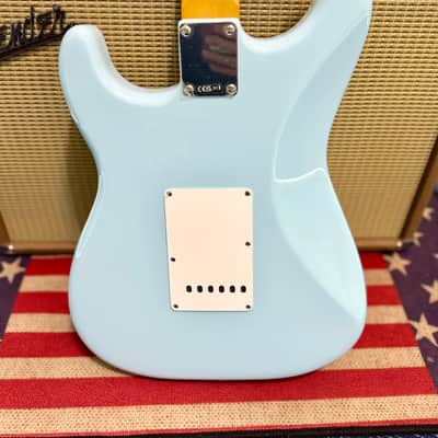 Fender Vintera III Early '60s Stratocaster, Rosewood Fingerboard, Sonic Blue 2026 image 8