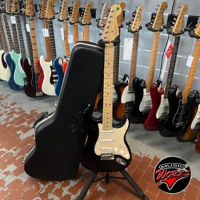 Fender   American Stratocaster Black 2004 image 10