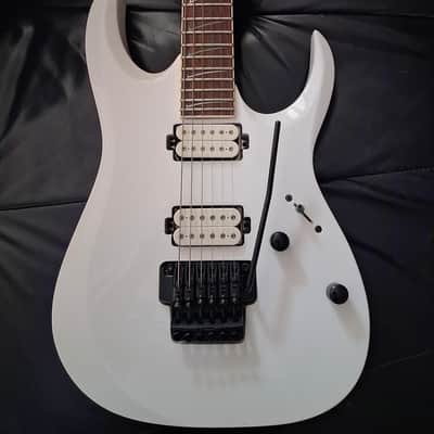 Ibanez RGD 320 2010 - Blanche image 5
