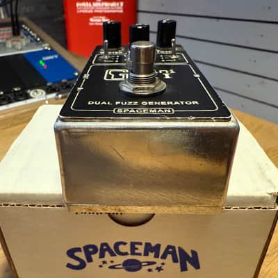Spaceman Gemini III Dual Fuzz Generator 2010s - Silver Edition image 3