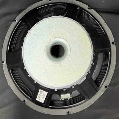 18" Speaker 8 Ohms Woofer (18-10W) image 2