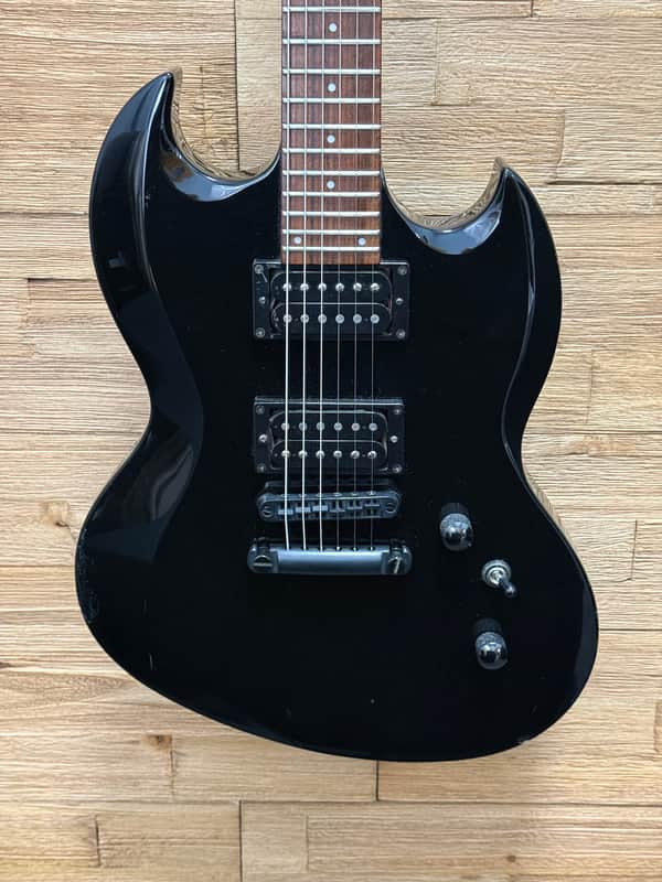 ESP LTD Viper-50 Electric Guitar -2004 - Gloss Black- 7lbs 8oz image 1