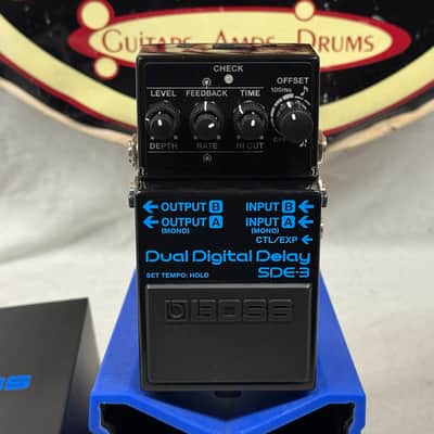 Boss SDE-3 sde3 Dual Digital Delay Pedal with Box image 2