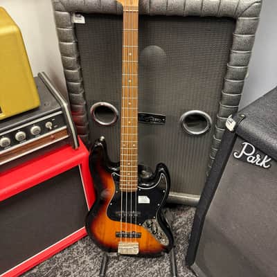 Squier Jazz Bass 2010/2020s - Sun burst image 1