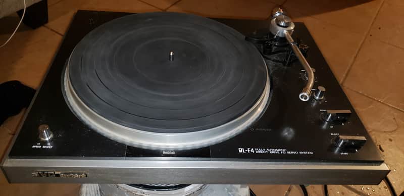 JVC QL-F4