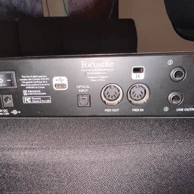 Focusrite Clarett 2Pre USB Audio Interface 2010s - Red image 2